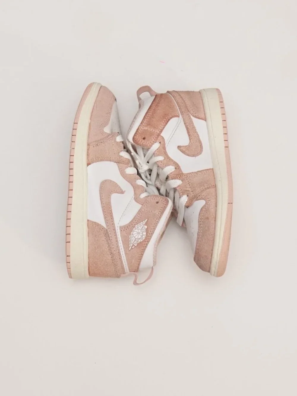 NIKE AIR JORDAN 1 SE MID WHITE/LEGEND PINK  SIZE 13C